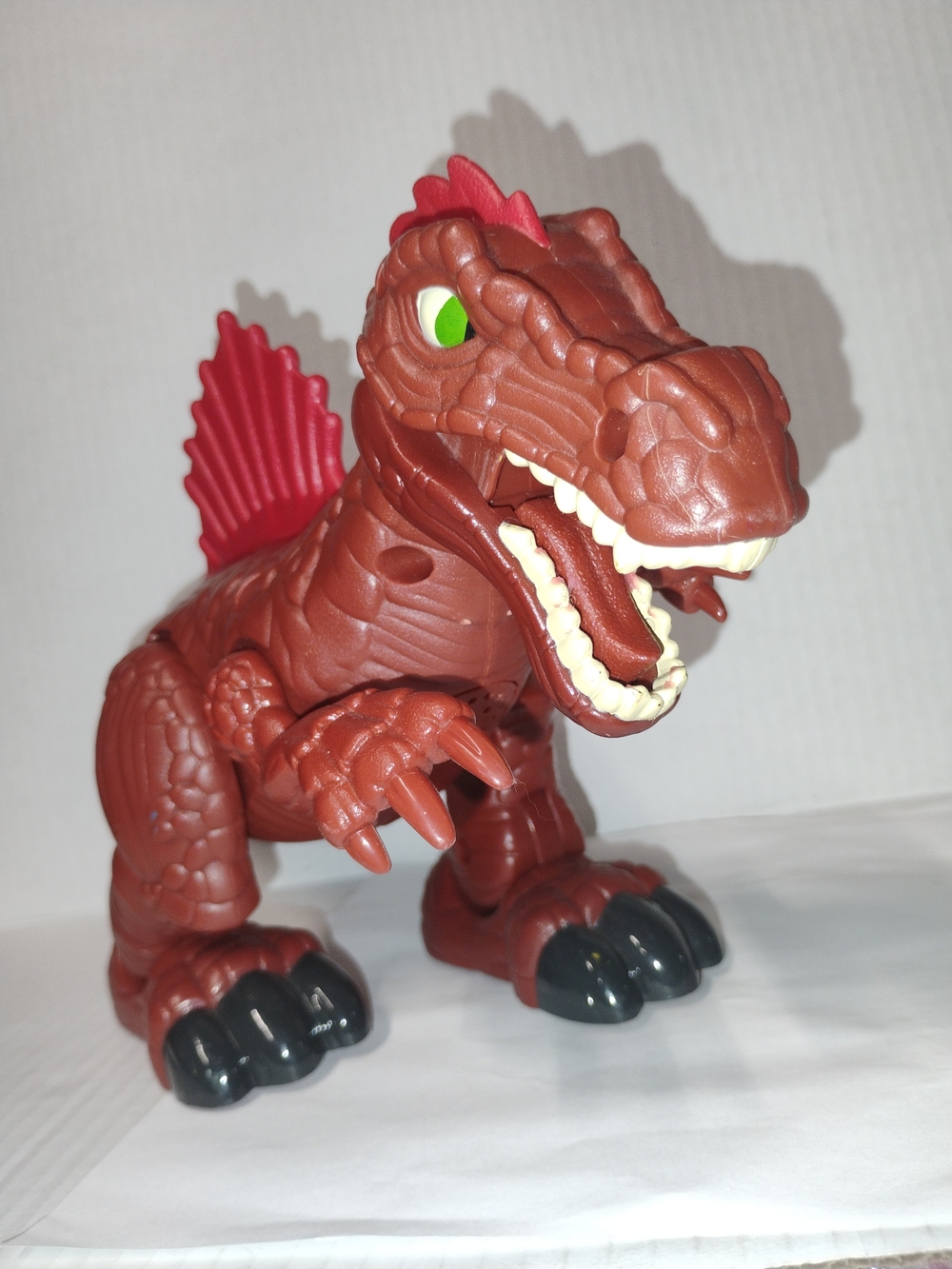Walking Roaring Dinosaur